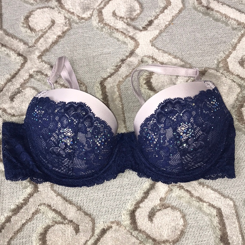 Victoria's Secret Dream Angels Demi Pushup Bra Navy Blue Lace w/ Rhinestones